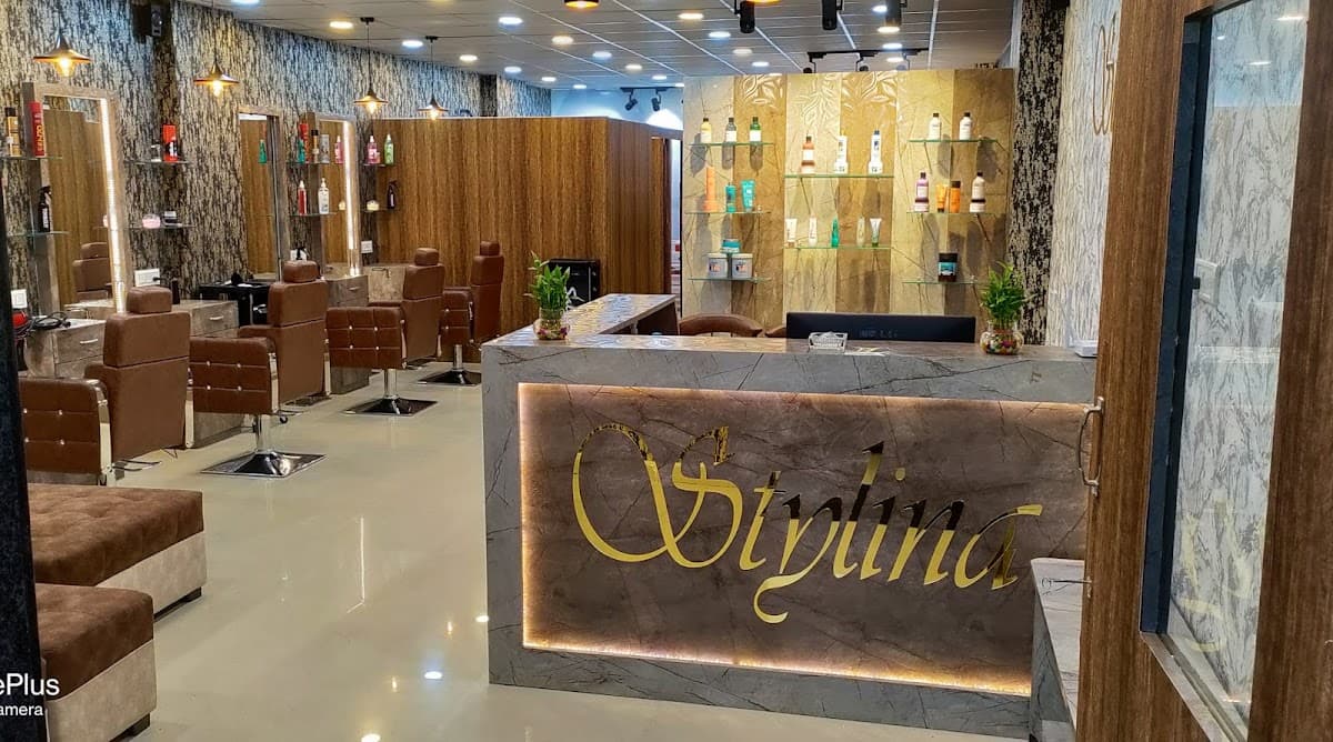Stylina Unisex Salon