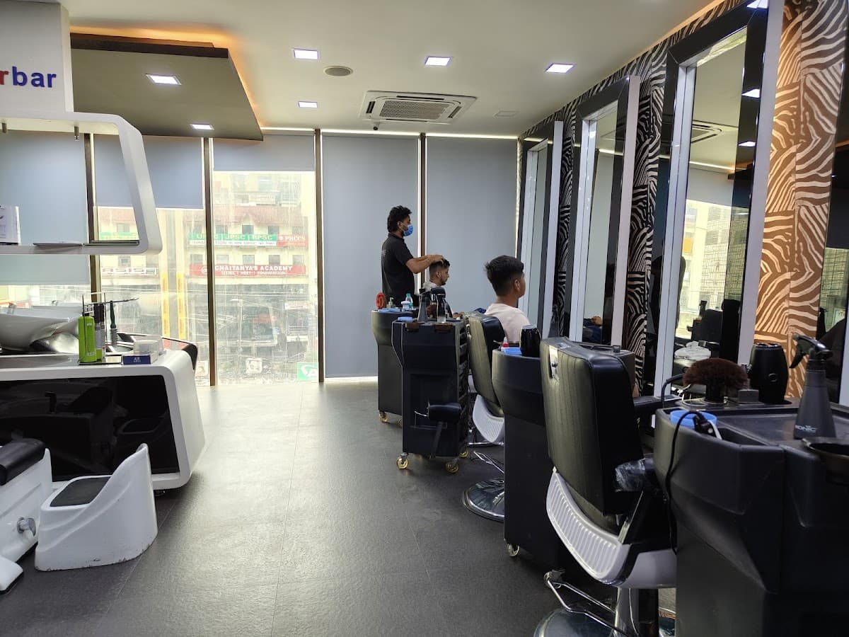 Calvin and Hobbes Fashion Salon