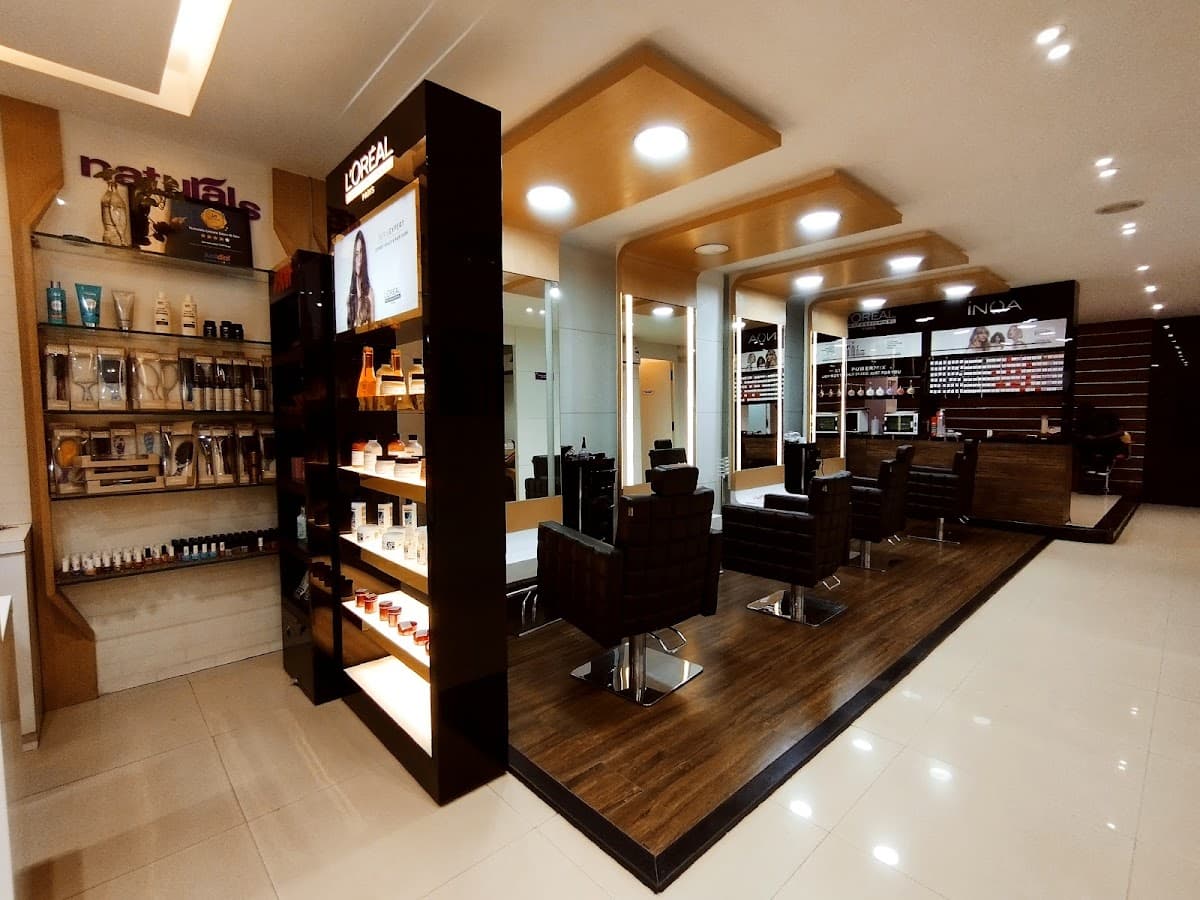 Naturals Unisex Salon Banashankari 2nd Stage BDA