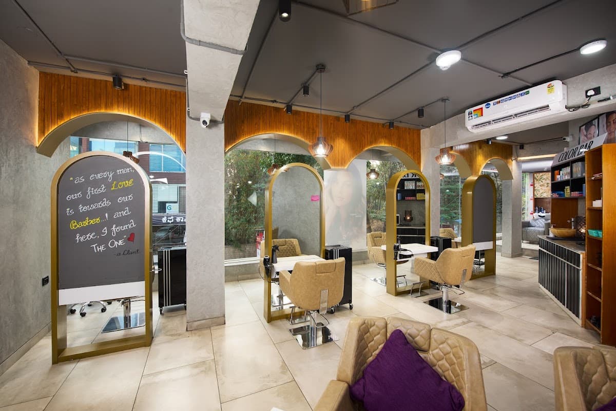 Naturals Signature Salon | Sahakar Nagar