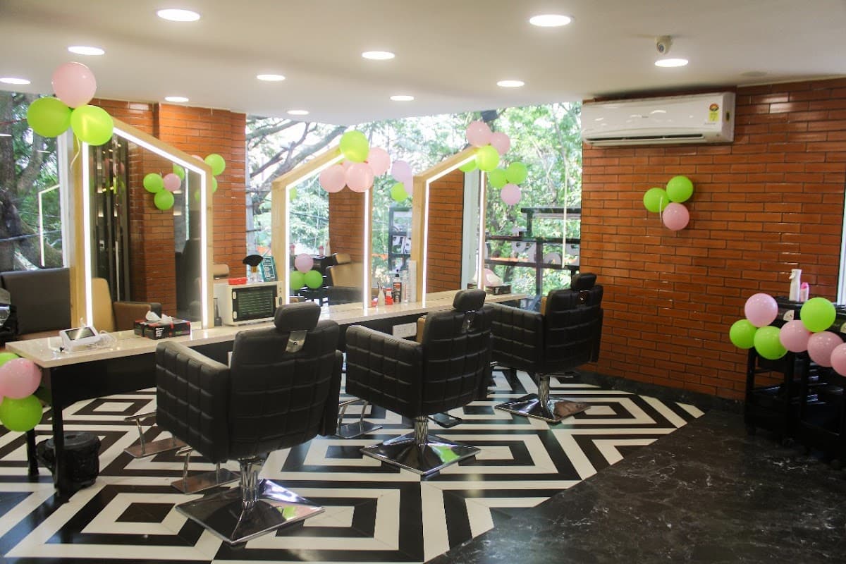 GreenTrends Unisex Hair & Style Salon