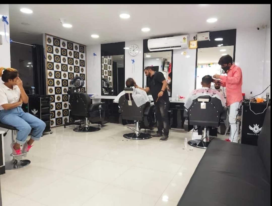 RAY BEAUTY STUDIO