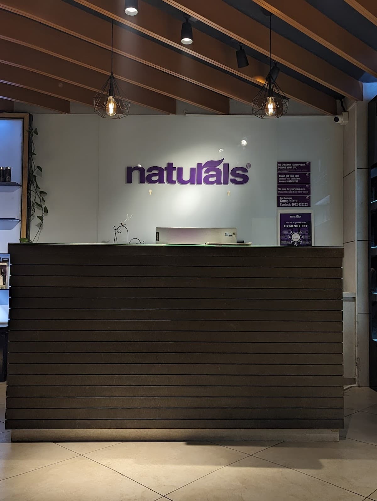 Naturals Unisex Salon - Marathahalli