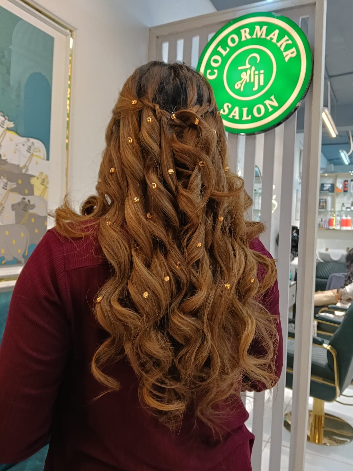 Shreeji Colormakr Salon (Not expensive nor cheap just value for money)