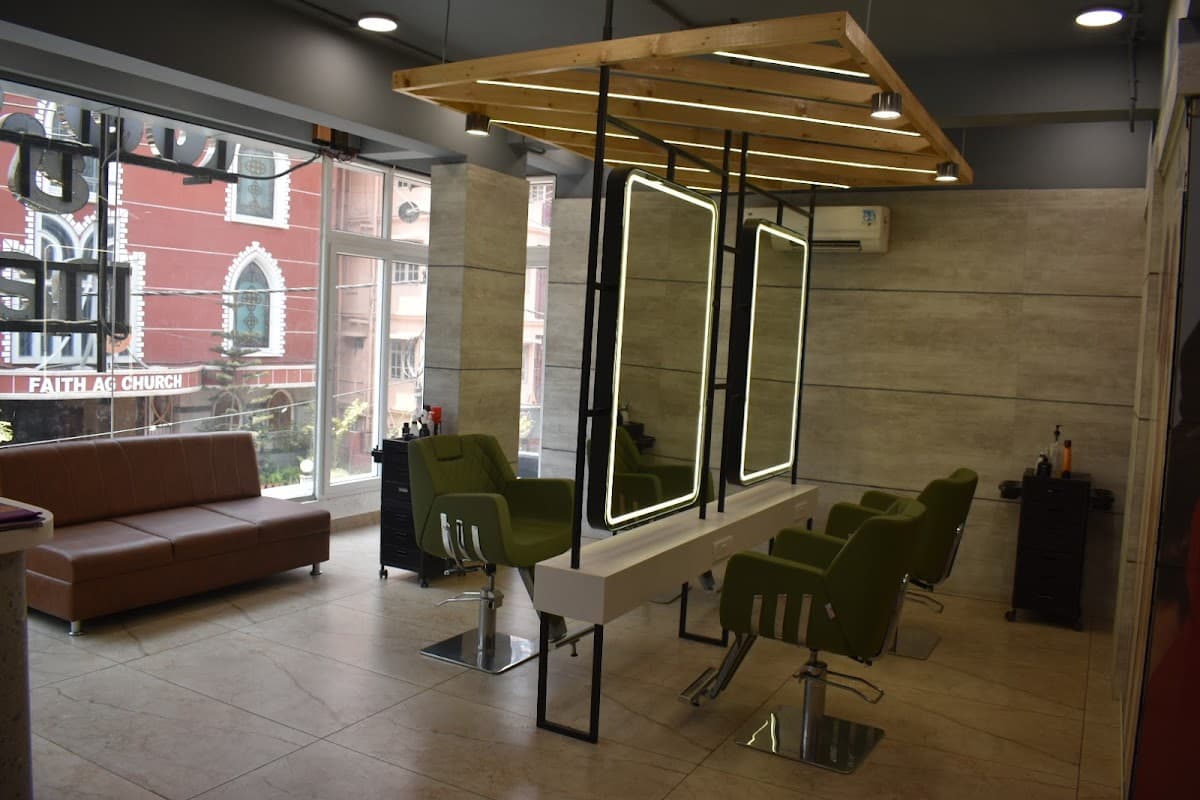 Naturals Salon