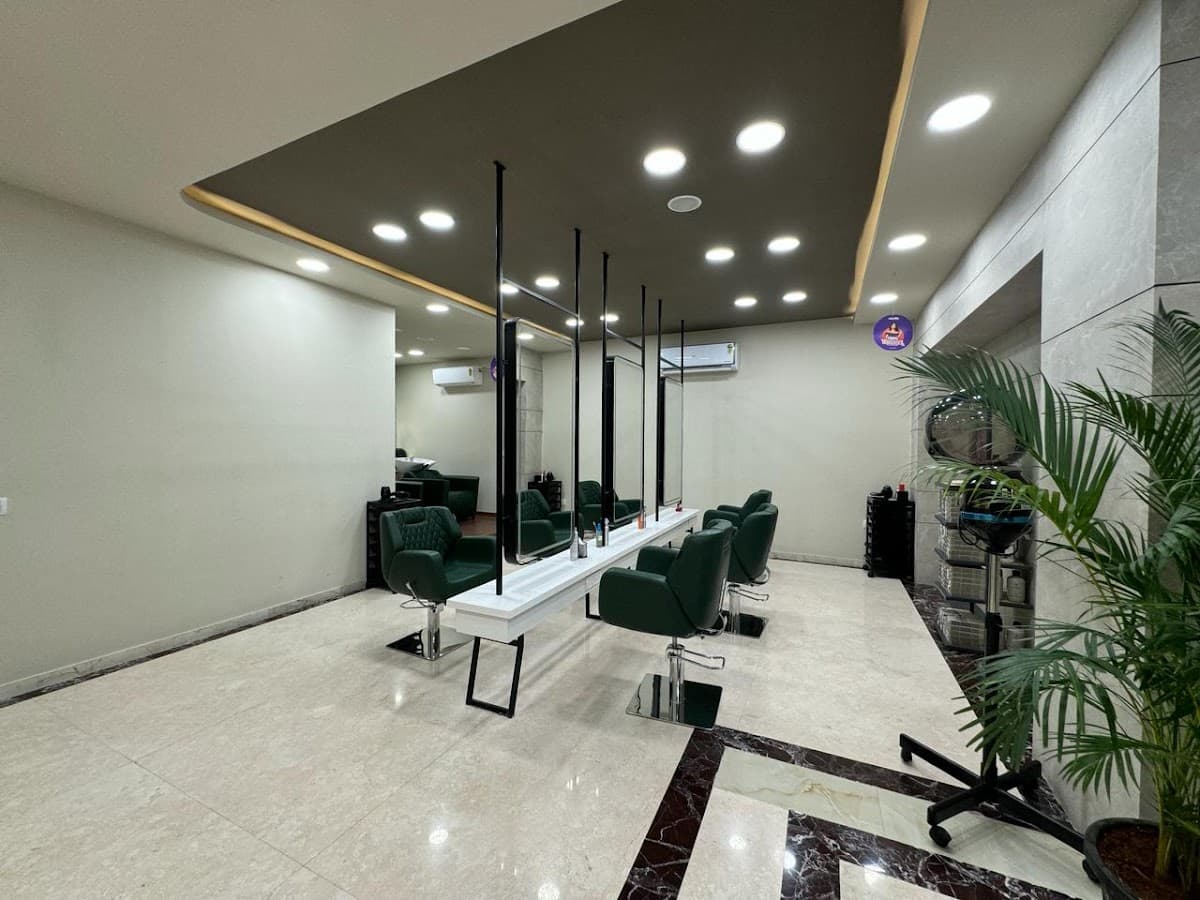 Naturals Signature Salon
