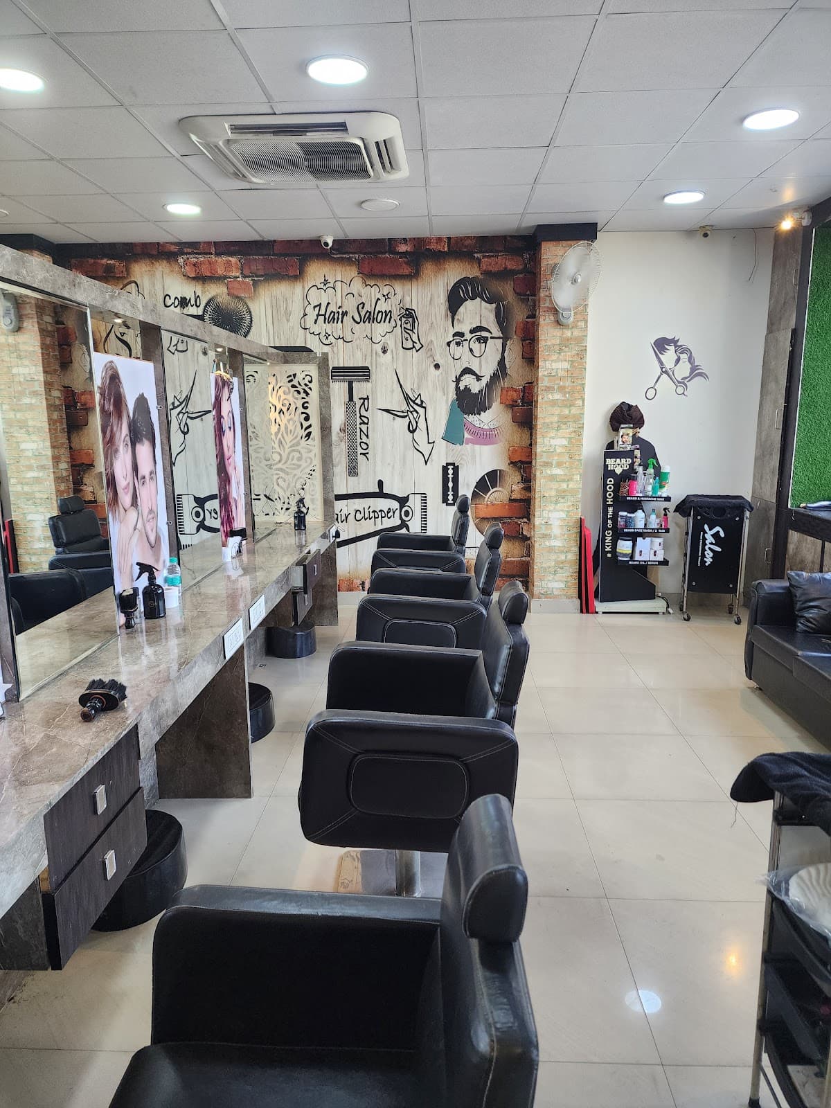 Cut"N"Scissors Salon