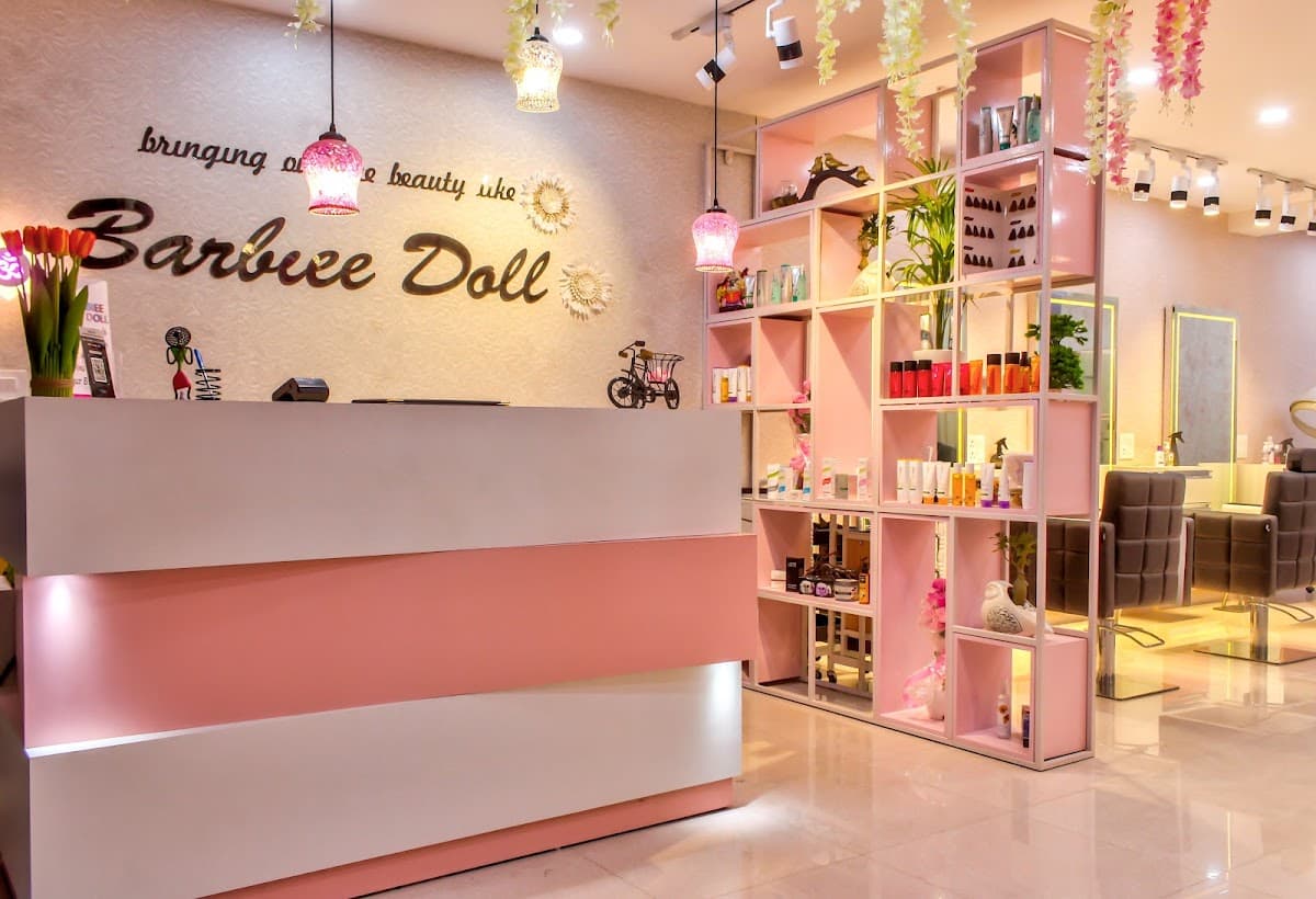 Barbiee Glam Salon & Academy