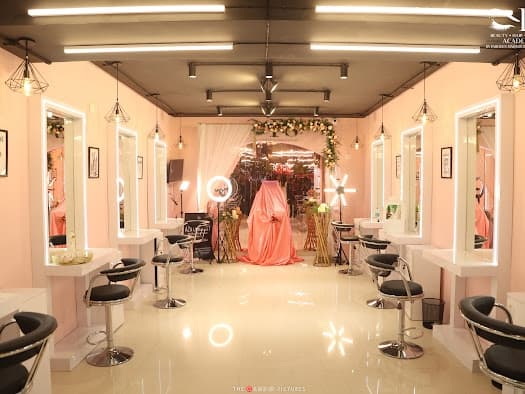 Bengaluru Institute Of beauty arts | best makeup academy in bangalore | best beauty