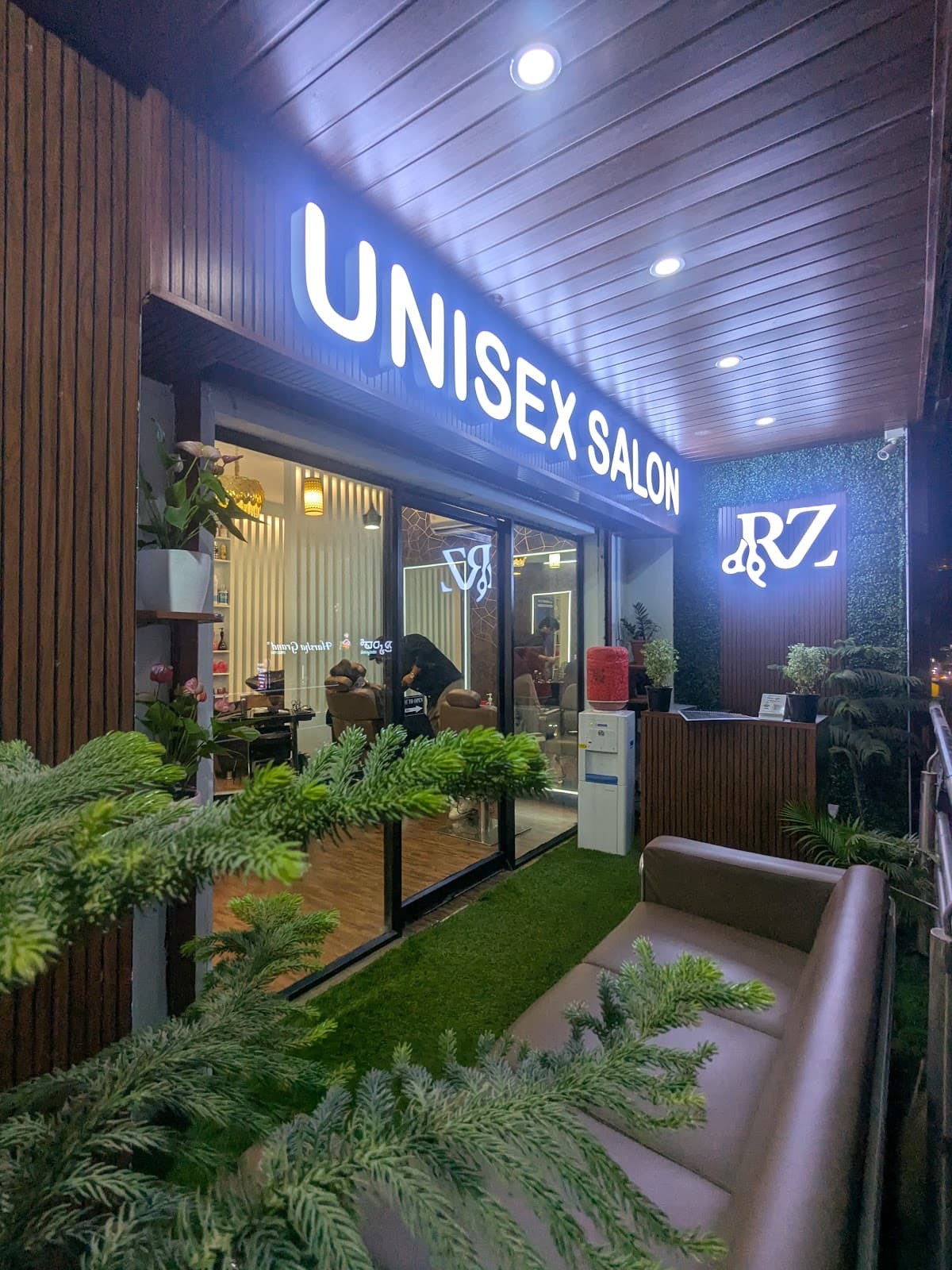 R Z Stylish Scissors Unisex Salon