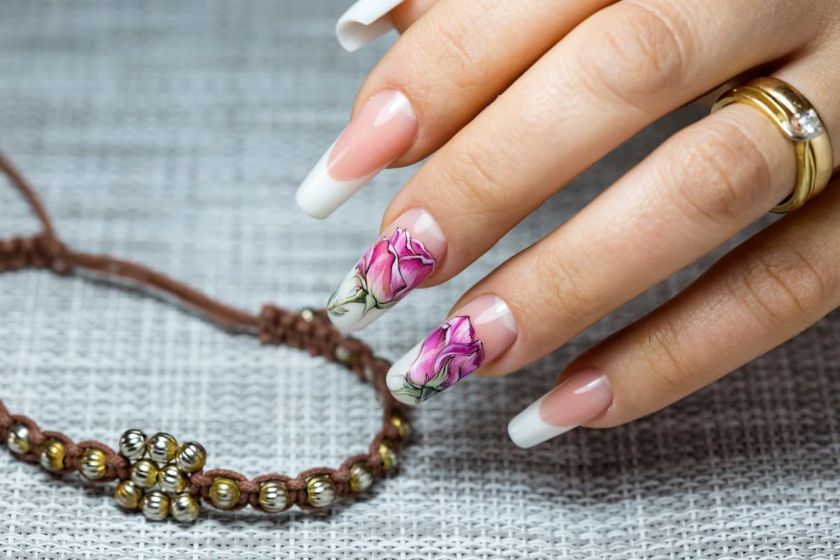 Miss Nail- HSR