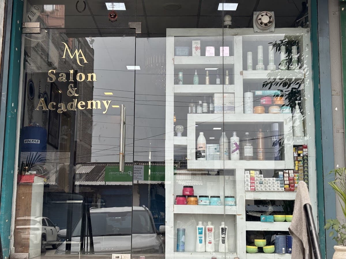 Meena Arya Salon & Academy