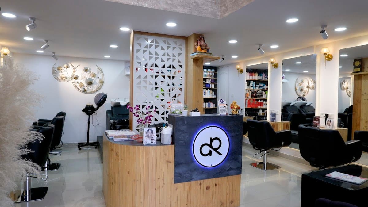 Derma 24 Salon & Clinic
