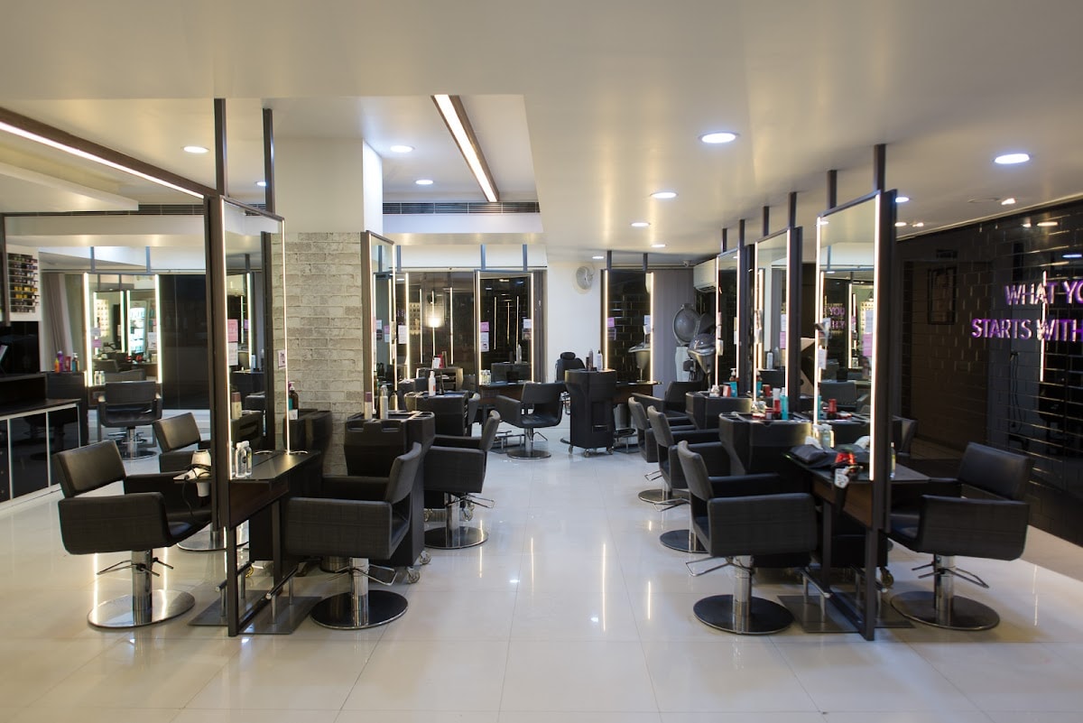 Bounce Unisex Salon, Lavelle road interior